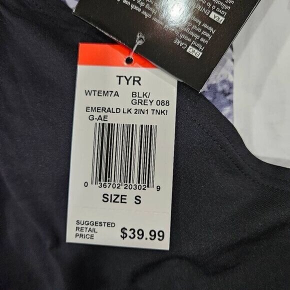 3/$15 TYR Emerald 2-in-1 Bra Tank Size Small - Picture 2 of 5